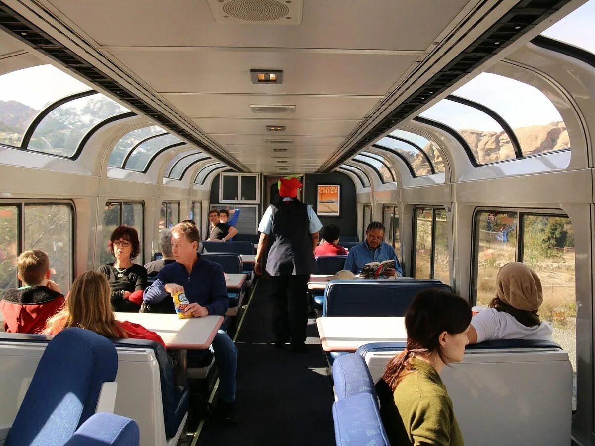 Train inside trains. Amtrak trains inside. поезд амтрак сша внутри. coach car train inside.