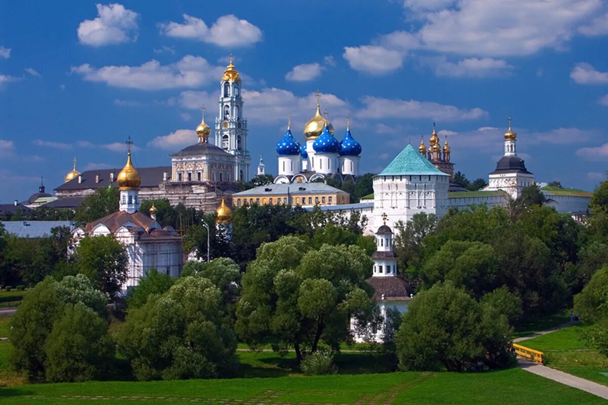 Троице-сергиева лавра сергиев посад. Монастырь троице-сергиева лавра. Троице-сергиева лавра сергиев посад. Сергиев посадтроицв сергия лавра. Свято сергиевская лавра сергиев посад.