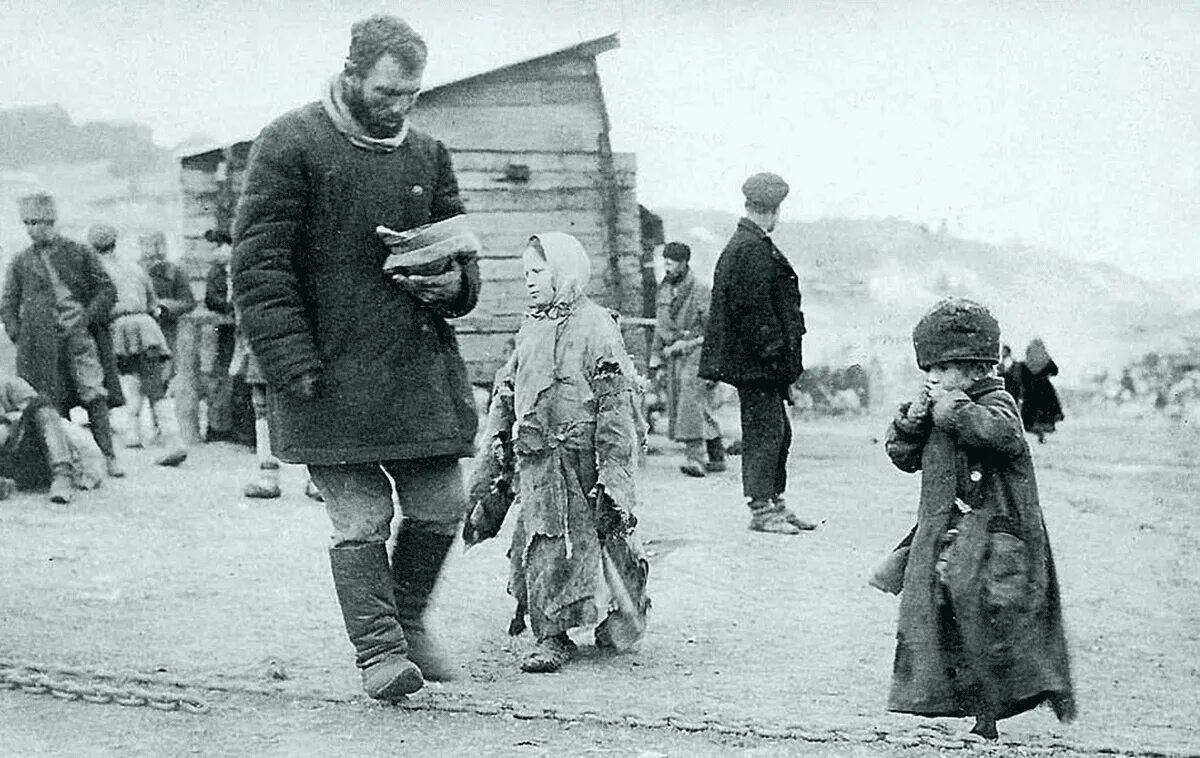 Голодный народ. Голодающие Поволжья 1921. Голод в Тамбовской губернии 1921. Голод в Российской империи 1901.