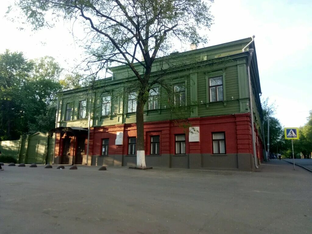 Нижний новгород ул м горького. Музей Максима Горького в Нижнем Новгороде. Музей Горького Семашко 19. Музей-квартира а. м. Горького (Нижний Новгород).