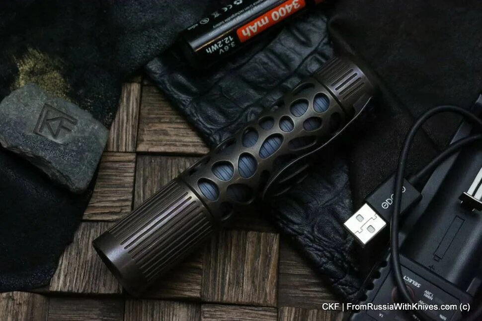Led motorcycle headlights. Модульные фонари задние. Интересные кастомные фары. Кастомные фонари хонда стрим. Кастомные фонари.