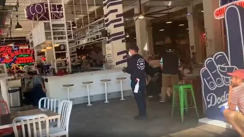 Открыл стрельбу в баре