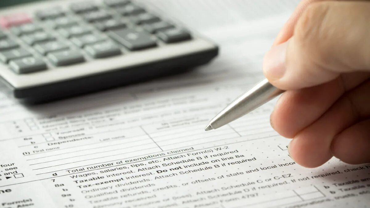 Tax and taxation. Налогообложение в италии для юридических лиц. Irs auditor. Налоги картинки. Tax term.