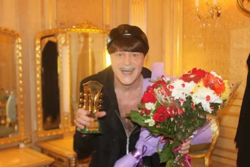 виктор королёв 2022. виктор королев певец. сколько певцу виктору королеву. виктор королев певец. королев виктор иванович певец.