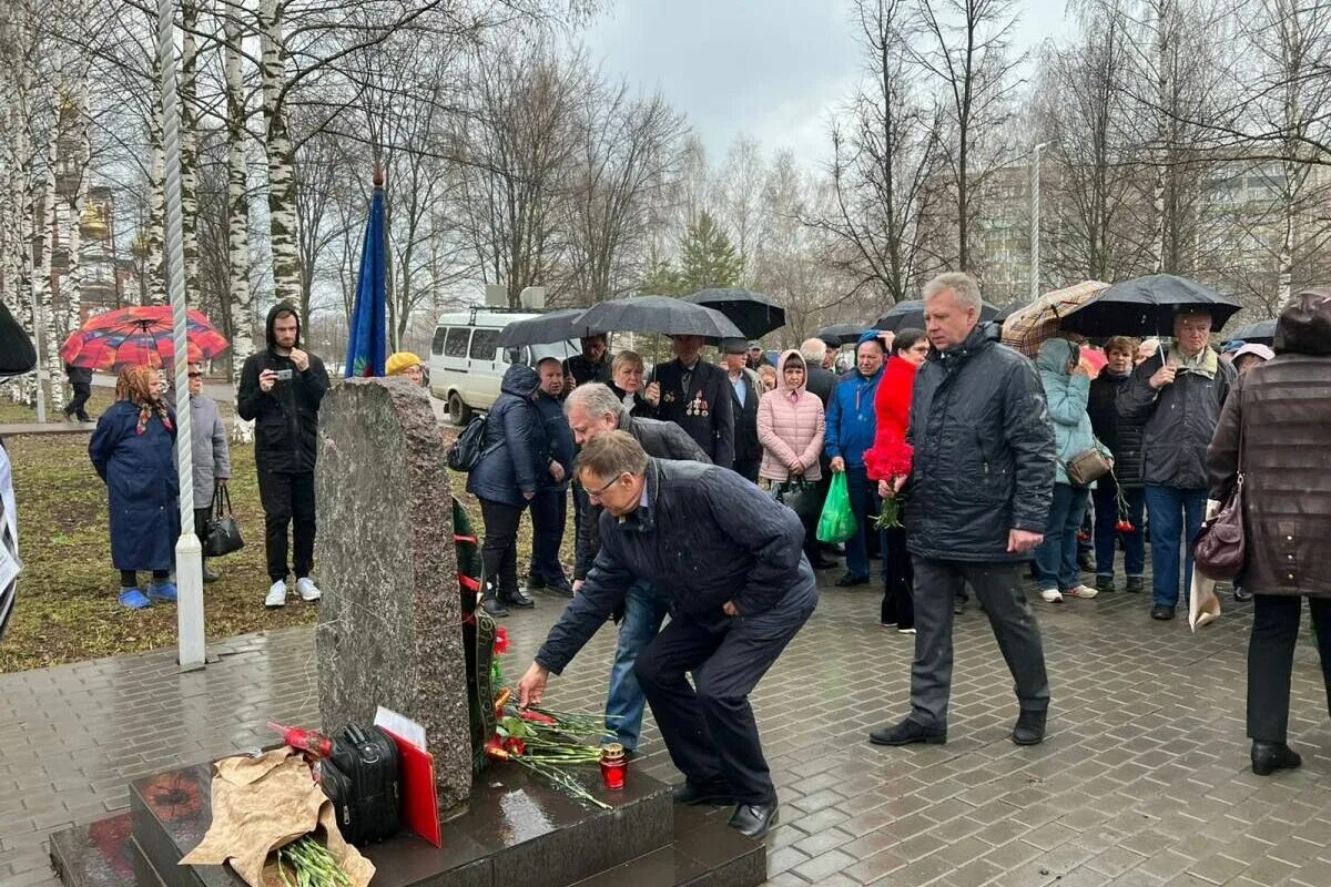 Памяти жертв Чернобыля. Чернобыль митинг. Митинг памяти Чернобыльской катастрофы. В память о погибших в Чернобыле. Митинги 26