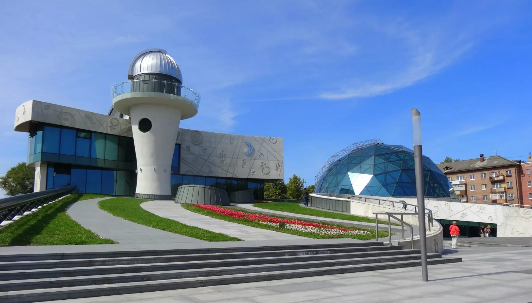 планетарий чайковский. ярославский планетарий зал. планетарий чайковский. планетарий терешковой ярославль зимой. музей планетарий ярославль.