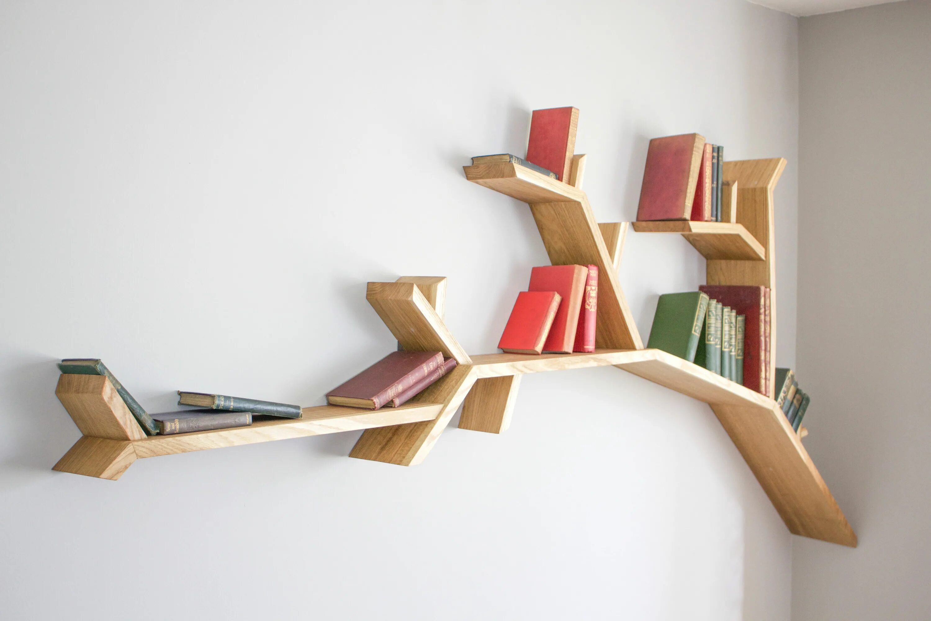 Tree shelf