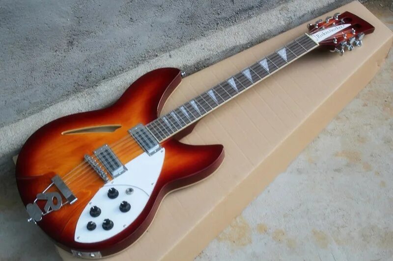 12 Струнная электрогитара Rickenbacker. Rickenbacker 360/12c63. Rickenbacker 360 Fireglo. Электрогитара 12 струн.