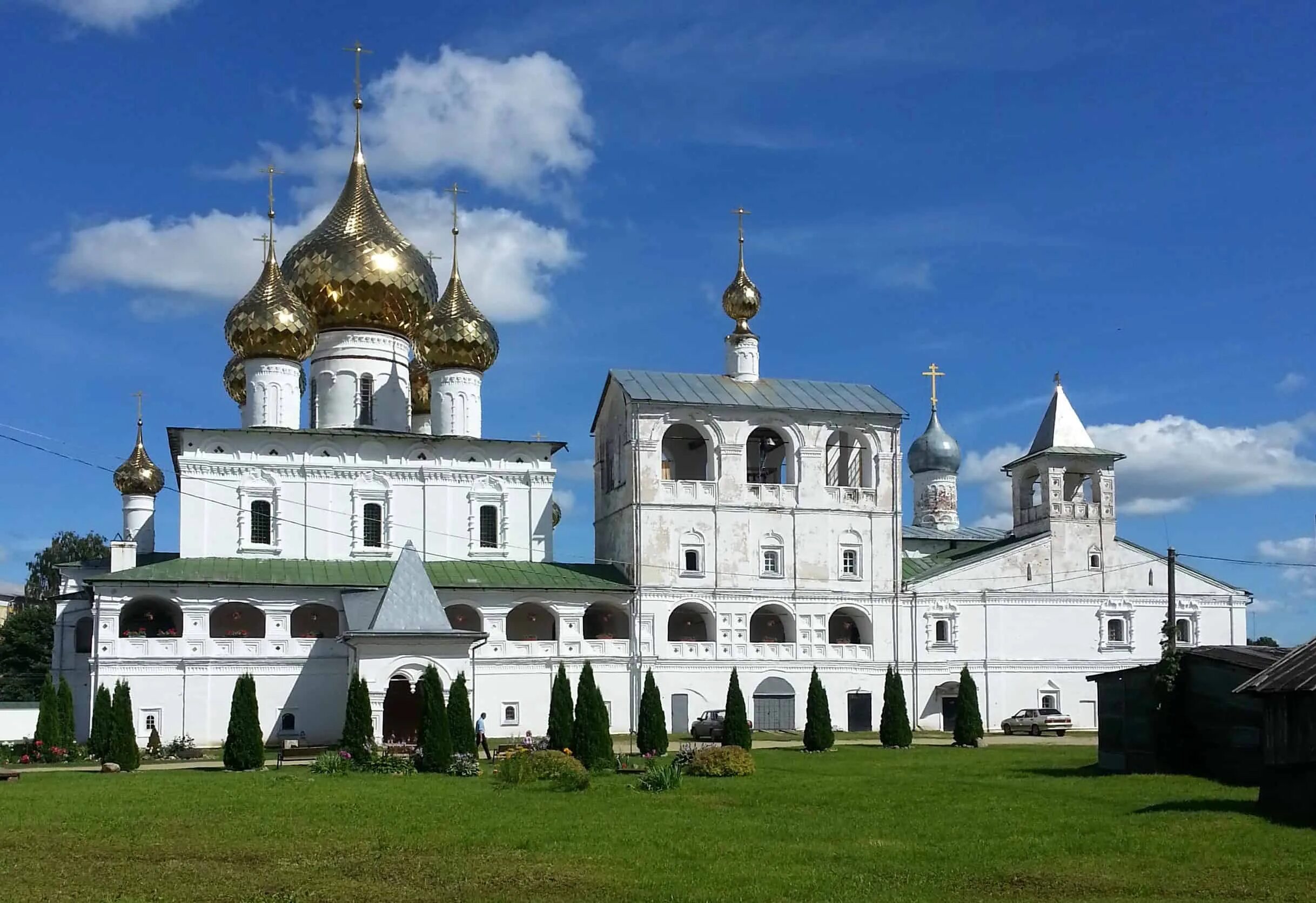 Борисоглебский монастырь Углич. Борисоглебский монастырь Ростов Великий. Храмы золотого кольца России. Борисоглебский монастырь Суздаль. Монастыри золотого кольца