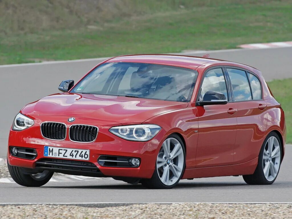 Bmw 118 f20. Bmw ф 20. Bmw 1 f20 f21. Bmw f20 рестайлинг 2. Бмв 1 ф20.