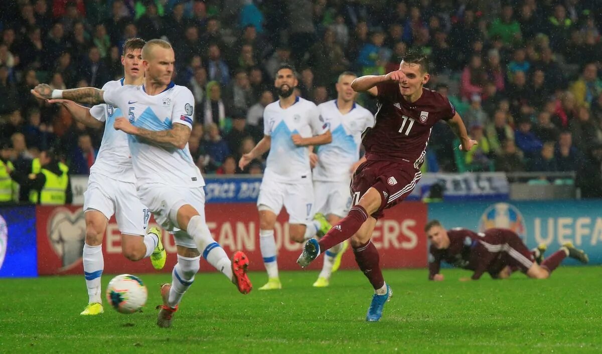 Сербия или словения. Сборная сербии. Slovenia vs serbia. Slovenia vs serbia. Сербия словения.