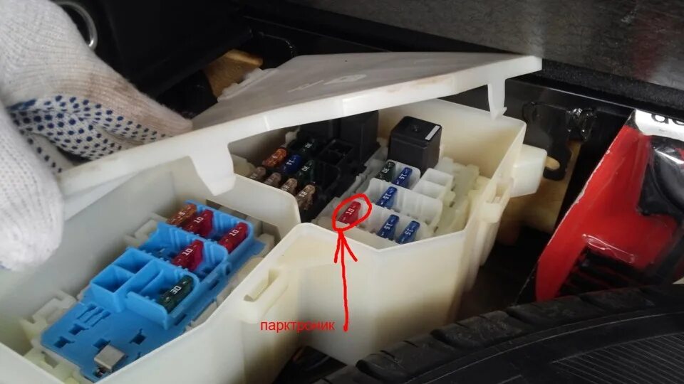 блок предохранителей ларгус 16 клапанов. блок предохранителей hover h5 дизель. блок предохранителей kia ceed 2008. предохранители ларгус расположение 16 клапанов. Chery tiggo 5 реле прикуривателя.