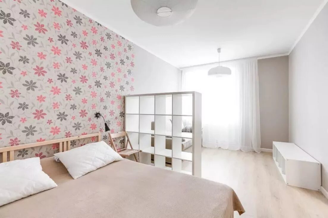 дизайн интерьера однушки. интерьер квартиры. обои для комнаты в однокомнатной квартире. гостиная-спальня 17м2 икея. однокомнатные квартиры обои какие.