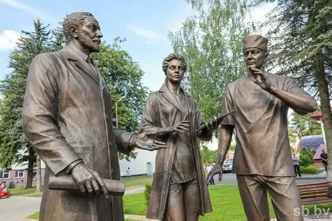 Памятники в жизни людей