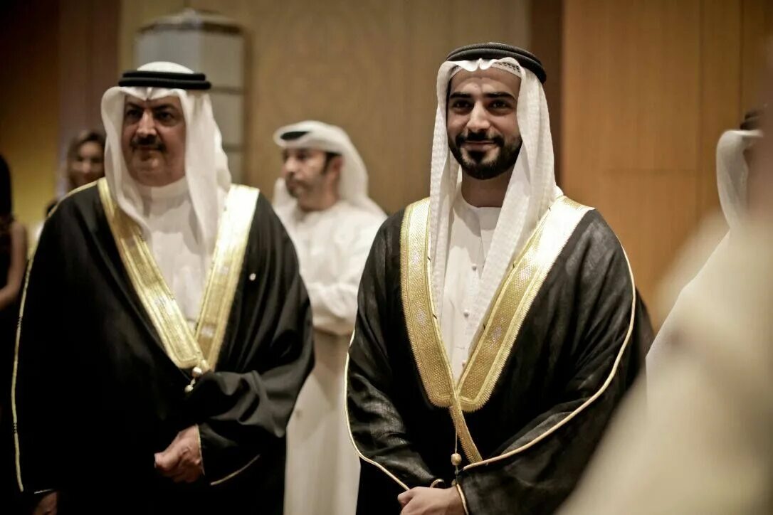 Халиф султанов. Sheikh Sultan bin khalifa al Nahyan это что.