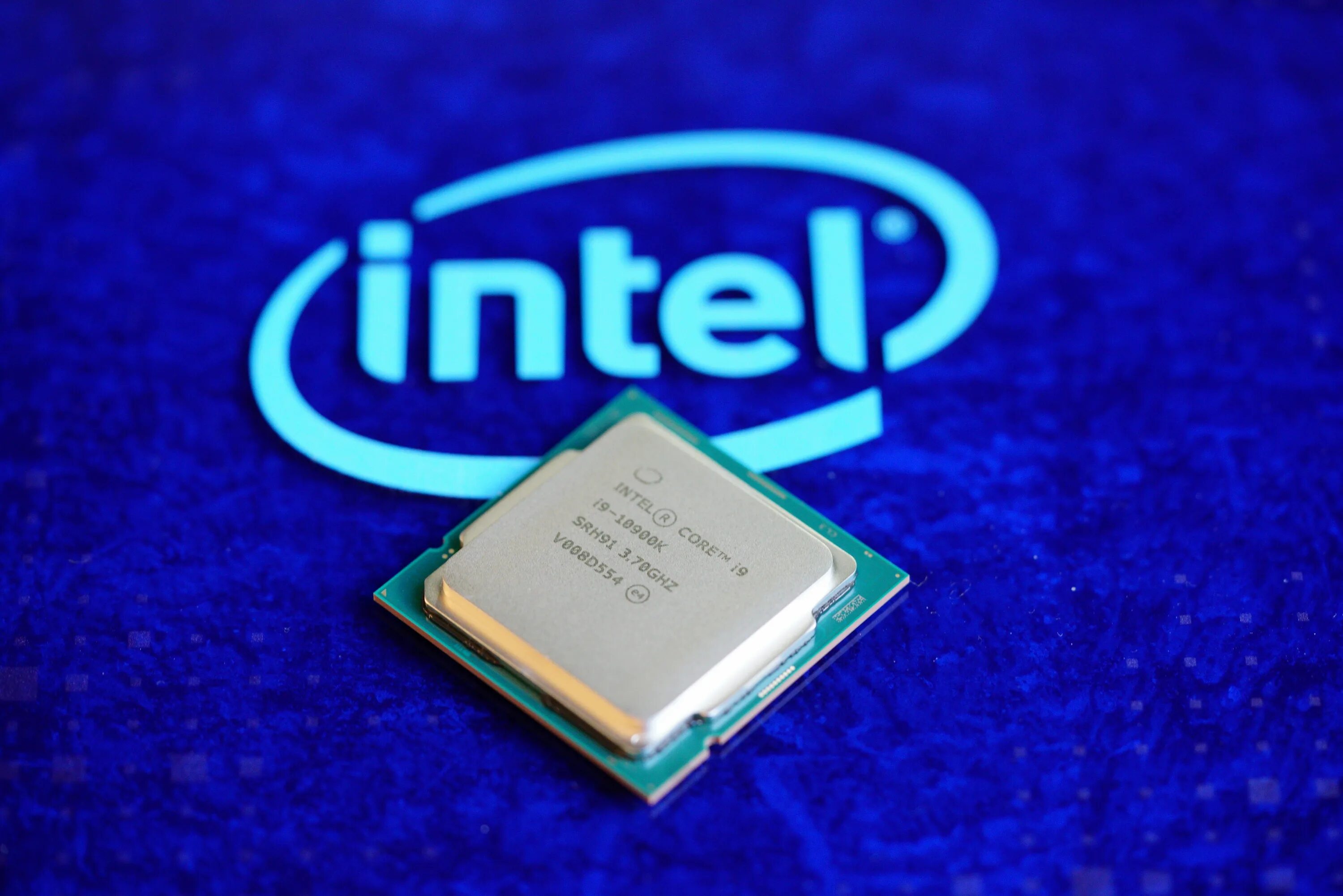 Intel core i9 14900hx. Процессор Intel Core i9. Intel Core i9-10900. Intel Core i9 10th Gen. Процессор Intel Core i9 11 Gen.