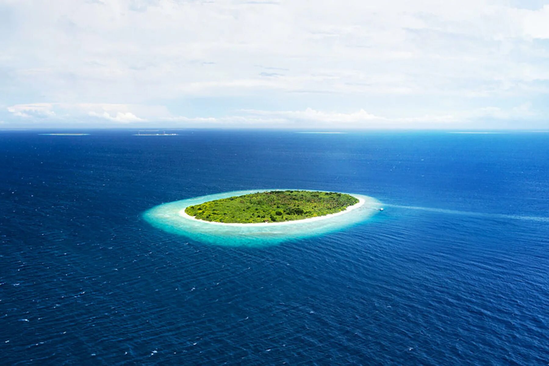 Атолл коралловый остров. Остров Атолл Дюси. Атолл Ноону. Атолл Дюси тихий океан.