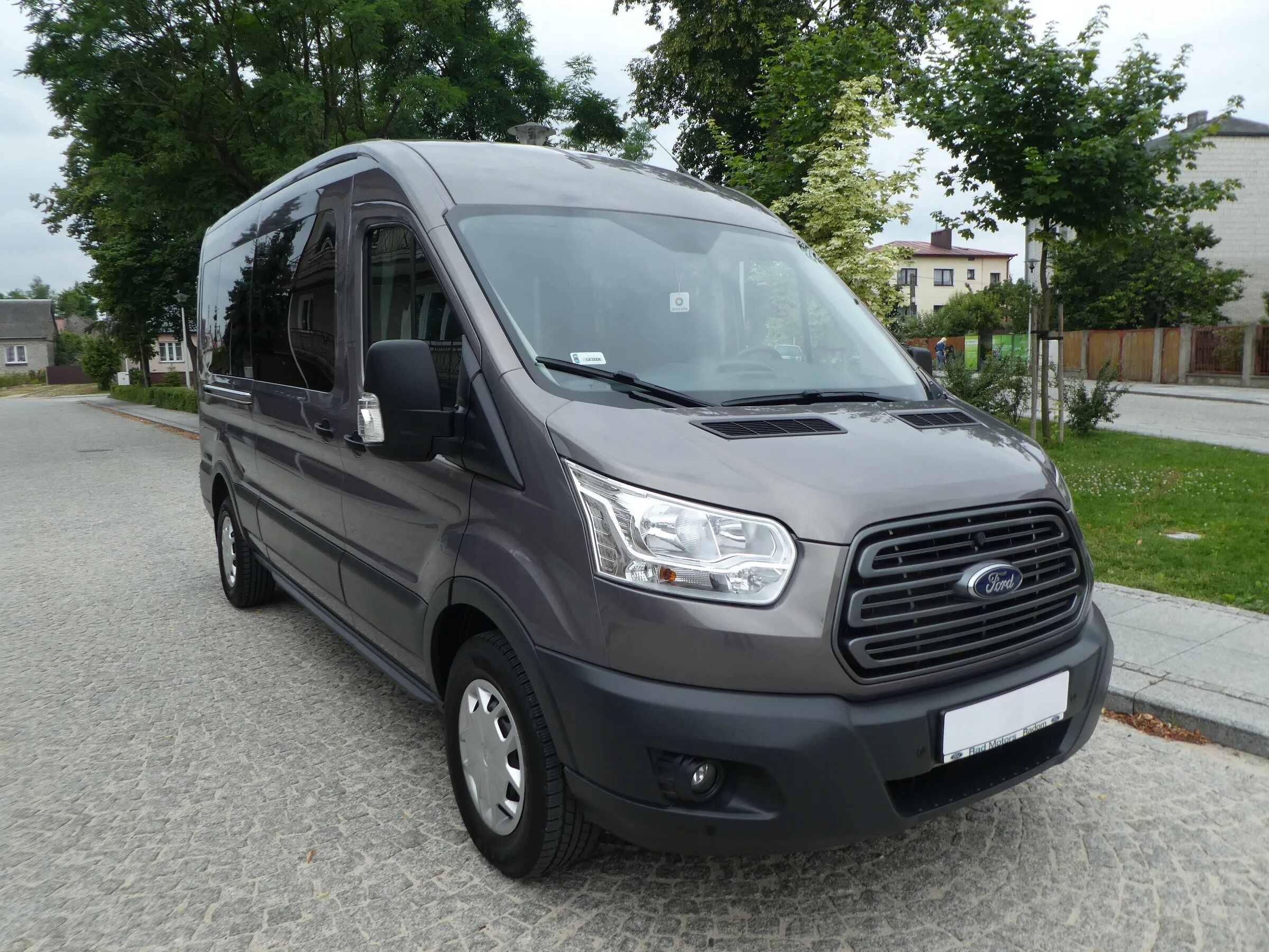 Ford Transit 8. Форд Транзит 8+1. Ford Transit 8 местный. Форд Транзит 9 местный.