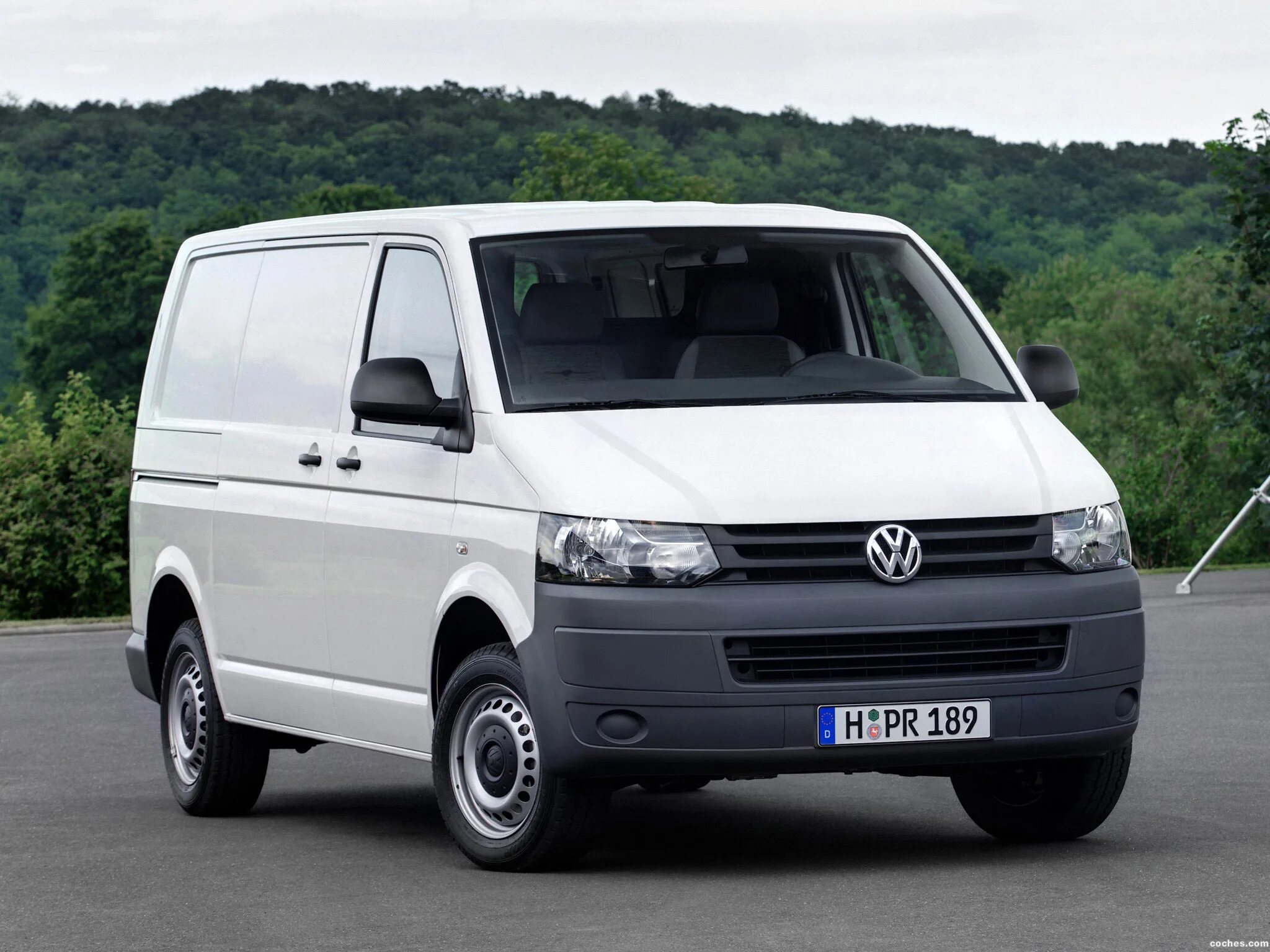 Купить фольксваген транспортер 5. Volkswagen t5. VW Transporter t5. Фольксваген Транспортер т5 2010. Фольксваген Транспортер т5 2012.