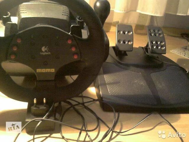 Logitech momo racing драйвер windows 10. Руль logitech momo racing force e uh9. logitech momo racing force mn e-uh9. руль logitech momo racing болт. logitech momo force 2001.