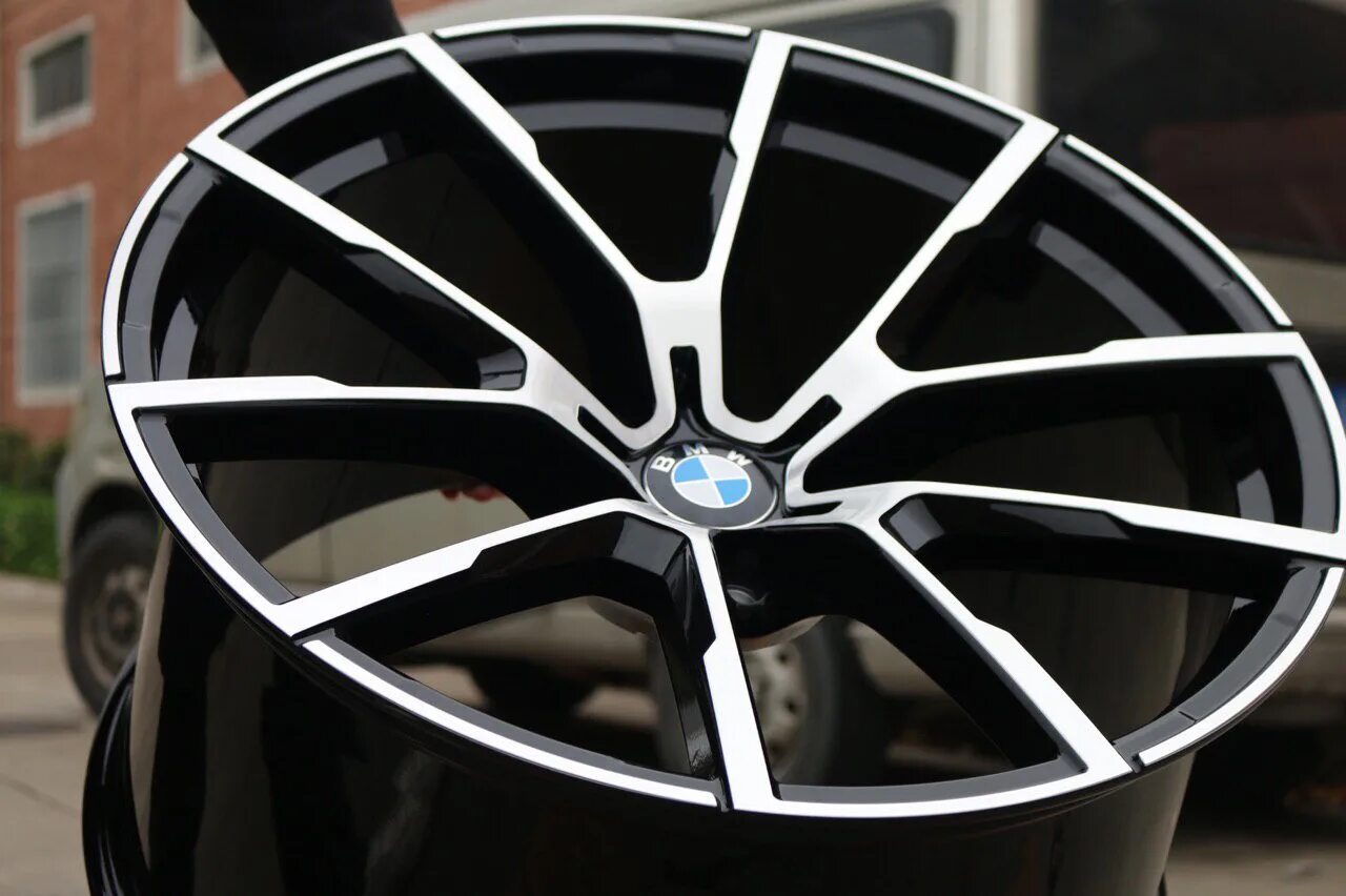 Диски r21 BMW g30. Диски BMW g05 r21. Диски BMW x5 g05 r21. BMW g30 r21. Купить колеса 19 радиус