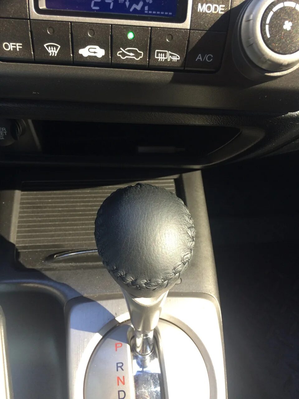 Как снять ручку акпп хонда цивик 4д Ручка акпп Honda Civic 4D (8G), 1,8 л, 2008 года аксессуары DRIVE2