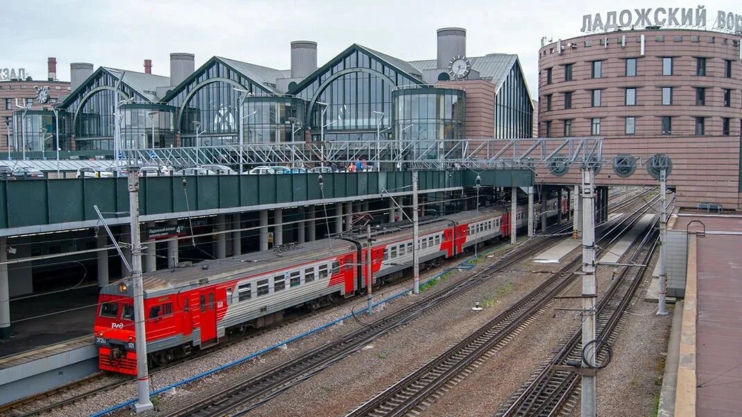 Ладожский вокзал схема направлений. Электрички спб ладожский вокзал. Карта жд италии. Схема электричек с финляндского вокзала. Электрички спб ладожский вокзал.