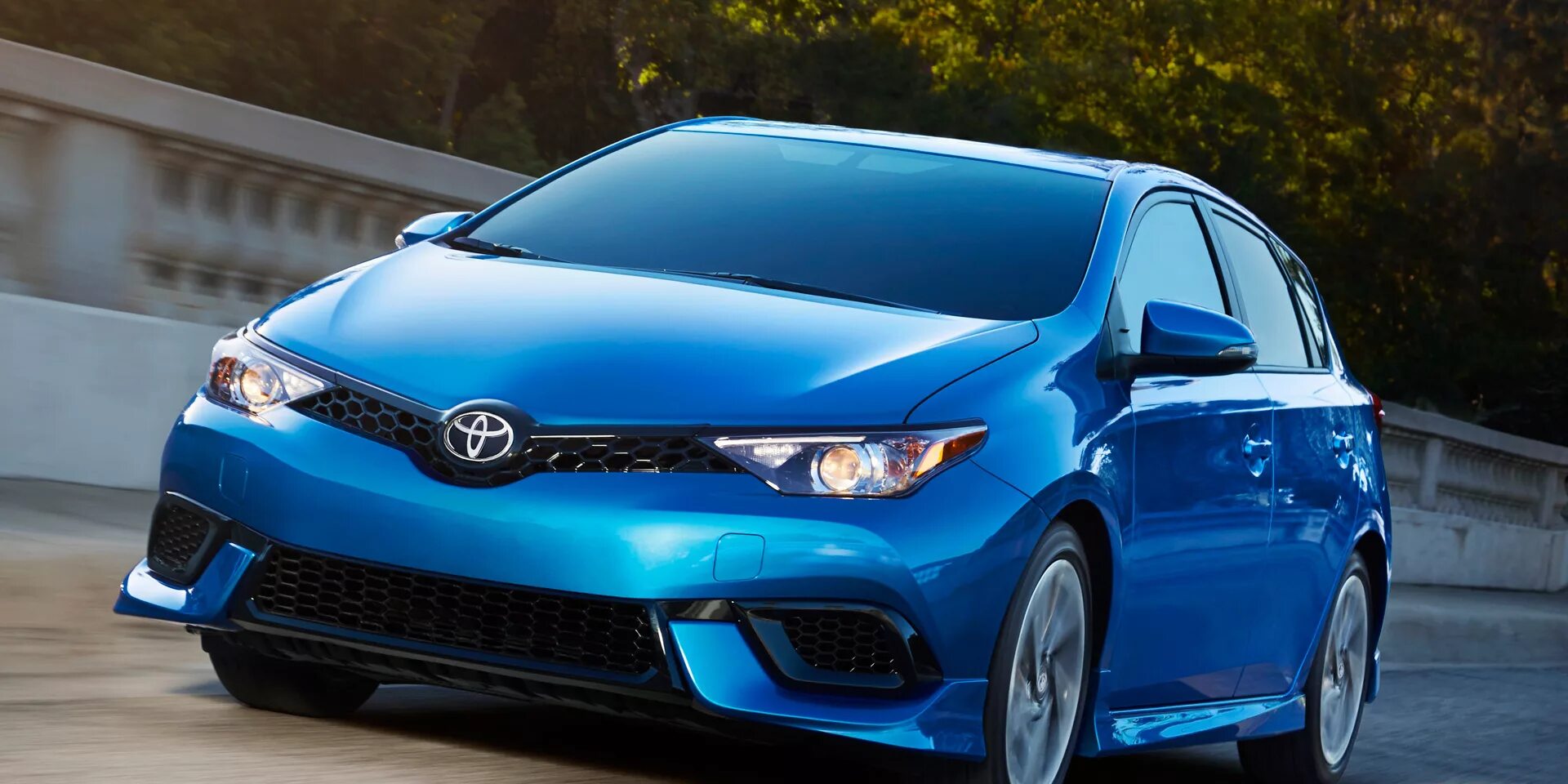 Тойота королла 2018 года. Toyota corolla 2018. toyota corolla im 2017. toyota corolla hatchback 2017. тойота королла im 2016.