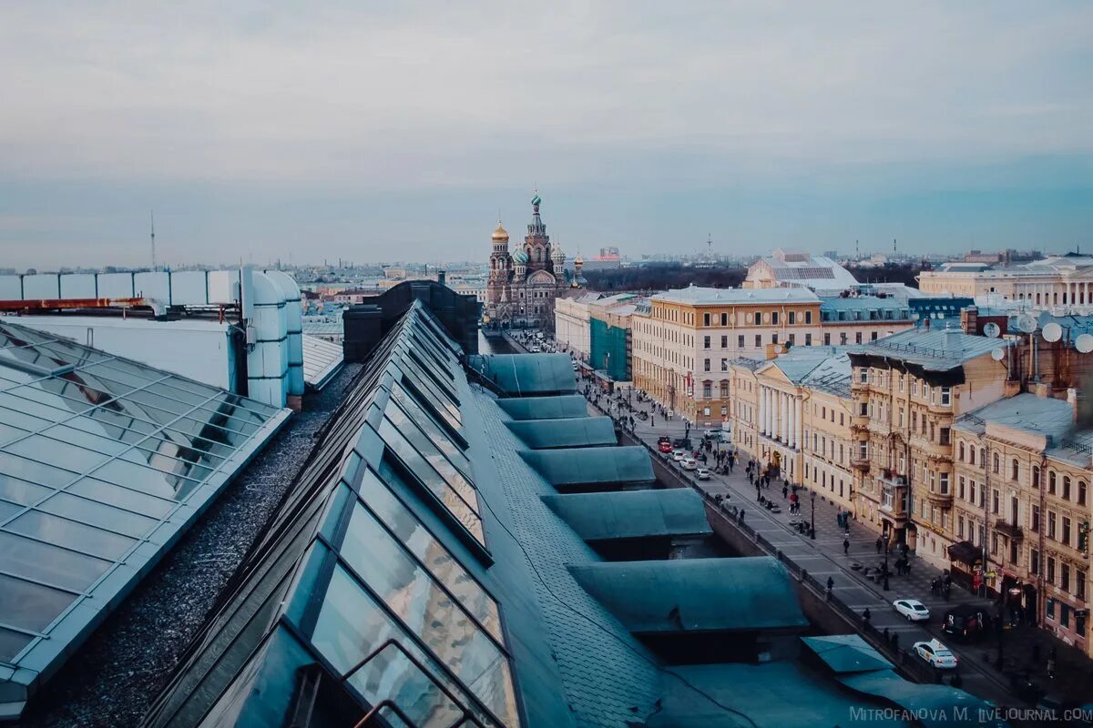 Дома открытые в санкт петербурге. Крыша зингер санкт-петербург. крыша зингера спб. дом зингера в санкт-петербурге. крыши санкт-петербурга литейный проспект.