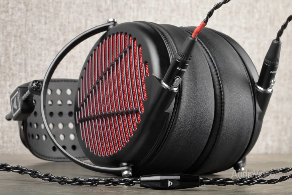 Наушники audeze lcd. Audeze lcd-gx. audeze lcd-gx black magnesium. наушники audeze. наушники audeze lcd-gx с кейсом.