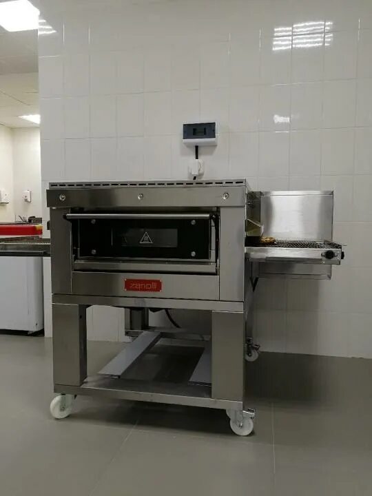 Печь zanolli. Печь конвейерная zanolli synthesis 06/40. Zanolli synthesis. Конвейерная печь для пиццы zanolli. Zanolli synthesis.