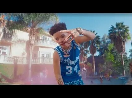 Песню lil mosey
