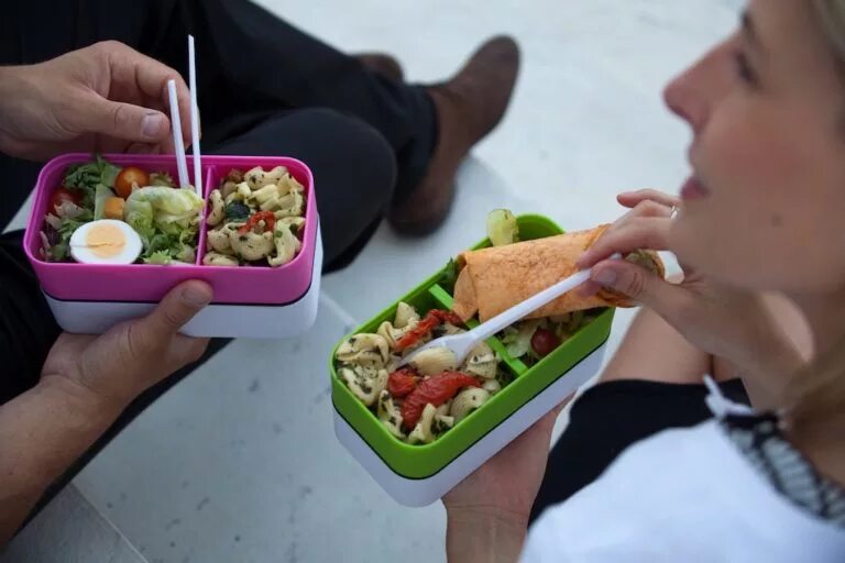 Перекус в дорогу. Еда перекус. Полезный перекус в дорогу. Что взять из еды на работу. Что взять из еды на работу.