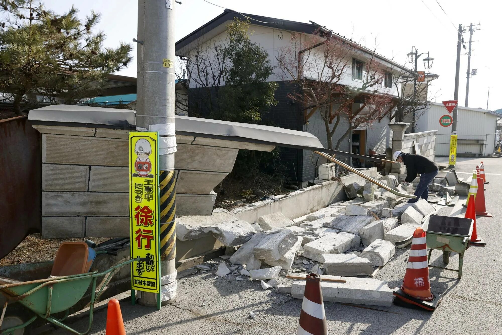 Япония землетрясение сегодня последние. Токио землетрясение 2022. Землетрясение в Японии 13 февраля 2021. Землетрясение в префектуре Фукусима (2022). Землетрясение в Японии Фукусима (2022).