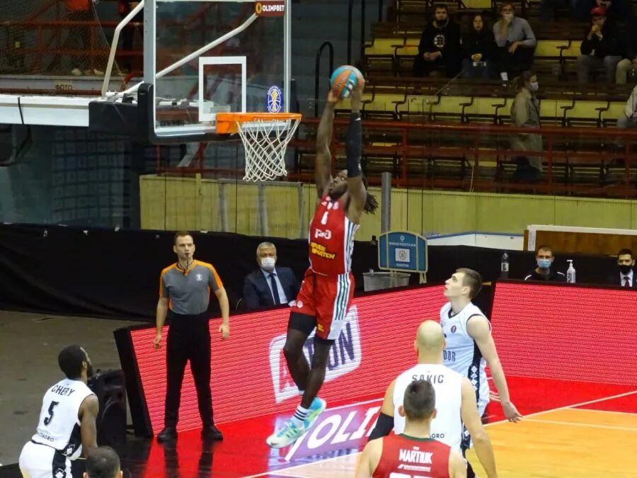 Автодор 11. Форвард в баскетболе. Автодор саратов кристалл. Автодор петрозаводск. Автодор саратов 1993.