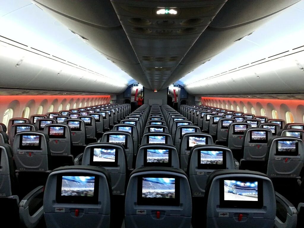 Boeing 787-8 Dreamliner салон. Boeing 787 Dreamliner салон. Боинг 717 салон. Боинг 787 внутри