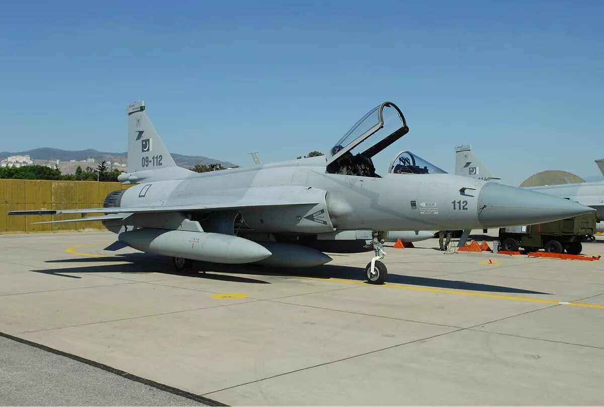 Jf 17 thunder. Истребитель jf-17 thunder. jf-17 block iii. pakistan air force jf-17 thunder. истребитель jf-17 block 3.