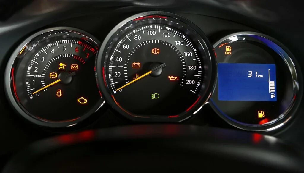 Рено степвей горит значок. Renault sandero панель приборов. рено сандеро степвей приборка. панель приборов рено степвей. панель приборов рено логан степвей.