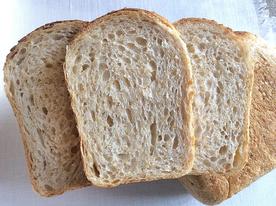 Закваска для хлеба старый рецепт. Барвихинский хлеб. Хлеб зерновой Барвихинский. Формовой хлеб на закваске. Белый хлеб на закваске.