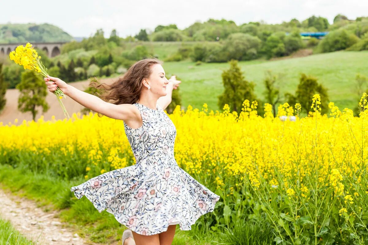 выражение радости картинки. выразить радость. умение радоваться жизни. счастливый человек. потому мы радуемся.