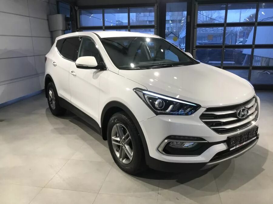 Hyundai Santa Fe 2018 белый. Хендай Санта Фе белый новый. Хендай Санта Фе 2022 белый. Хендай Санта Фе 2018 белый. Купить санта фе новый у дилера