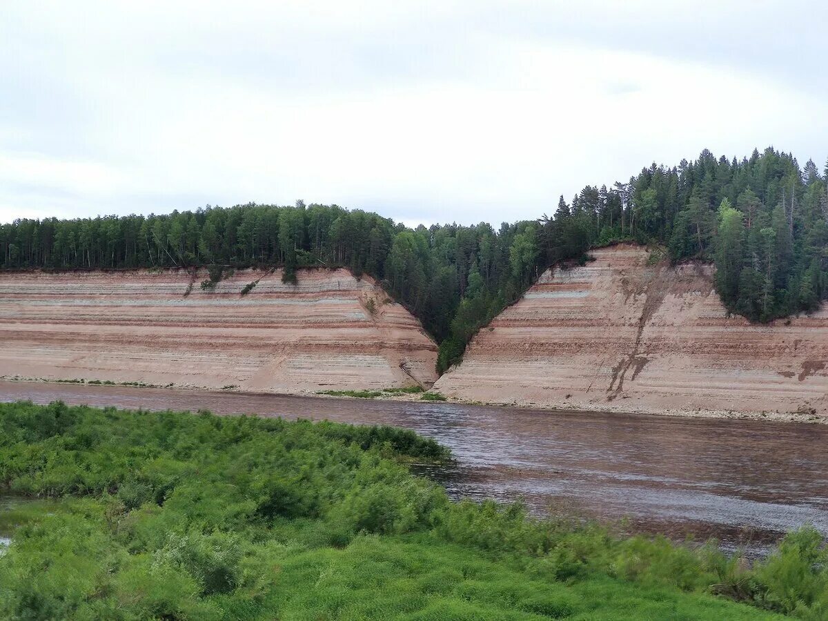 Высота реки сухона. Исток реки Сухона. Река Сухона Вологодской области. Река Сухона Тотьма. Сухона Нюксеница.