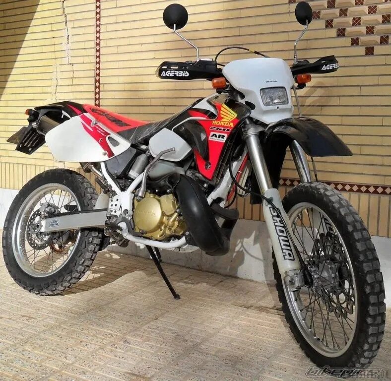 Honda crm 250. Honda CRM 250 R mk2. Yamaha CRM 250. Honda CRM 250 specs.