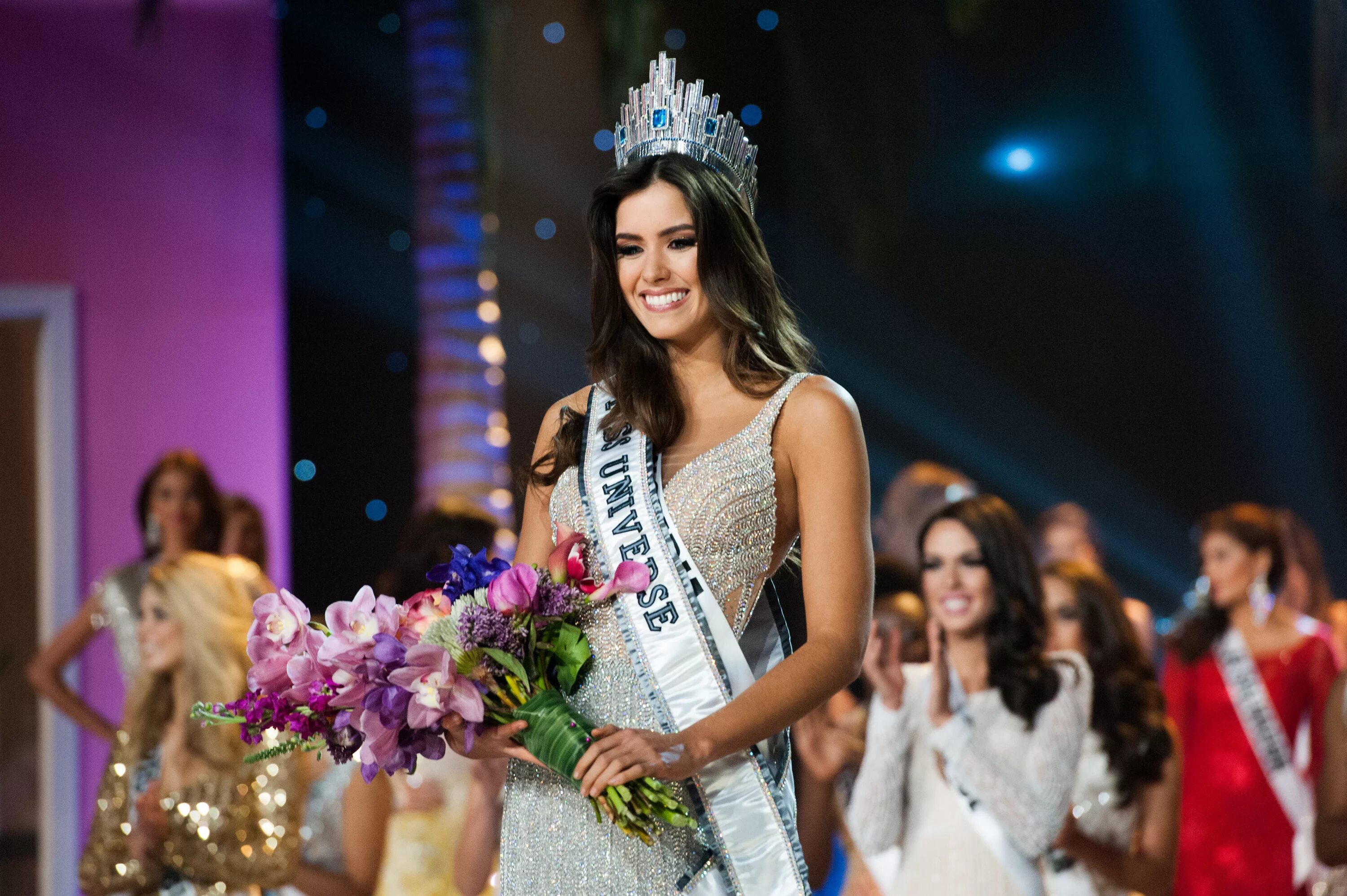 Сайт miss miss. Паулина Вега Мисс Вселенная 2014. Паулина Вега Колумбия. Мисс Колумбия Паулина Вега. Мисс Вселенная фото Паулина Вега.