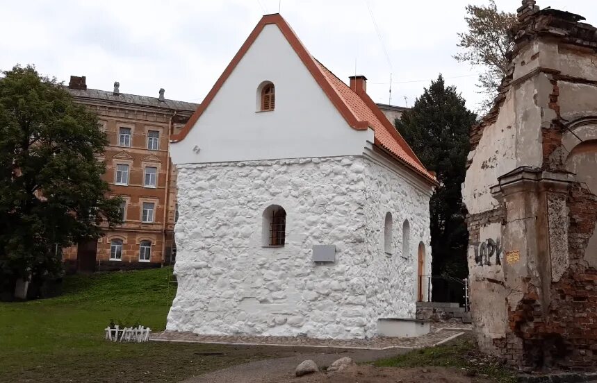 Дом купеческой гильдии святого духа в выборге. Гильдейский дом (выборг). Гильдии выборга. Дом купеческой гильдии святого духа. Гильдии выборга.