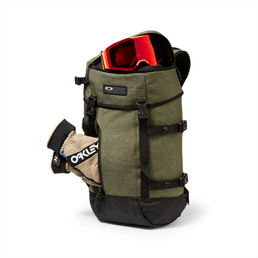 Рюкзак oakley. Рюкзак Окли. Oakley Peak RC рюкзак 25л. Oakley gorpcore Backpack. Oakley mechanism.