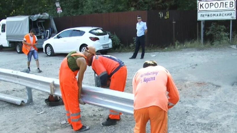 Дорога королев ивантеевка пушкино. Церковь новомучеников ивантеевских фото. Королев и ивантеевка карта. Королев ивантеевка. Церковь иоанна богослова в заветах ильича.