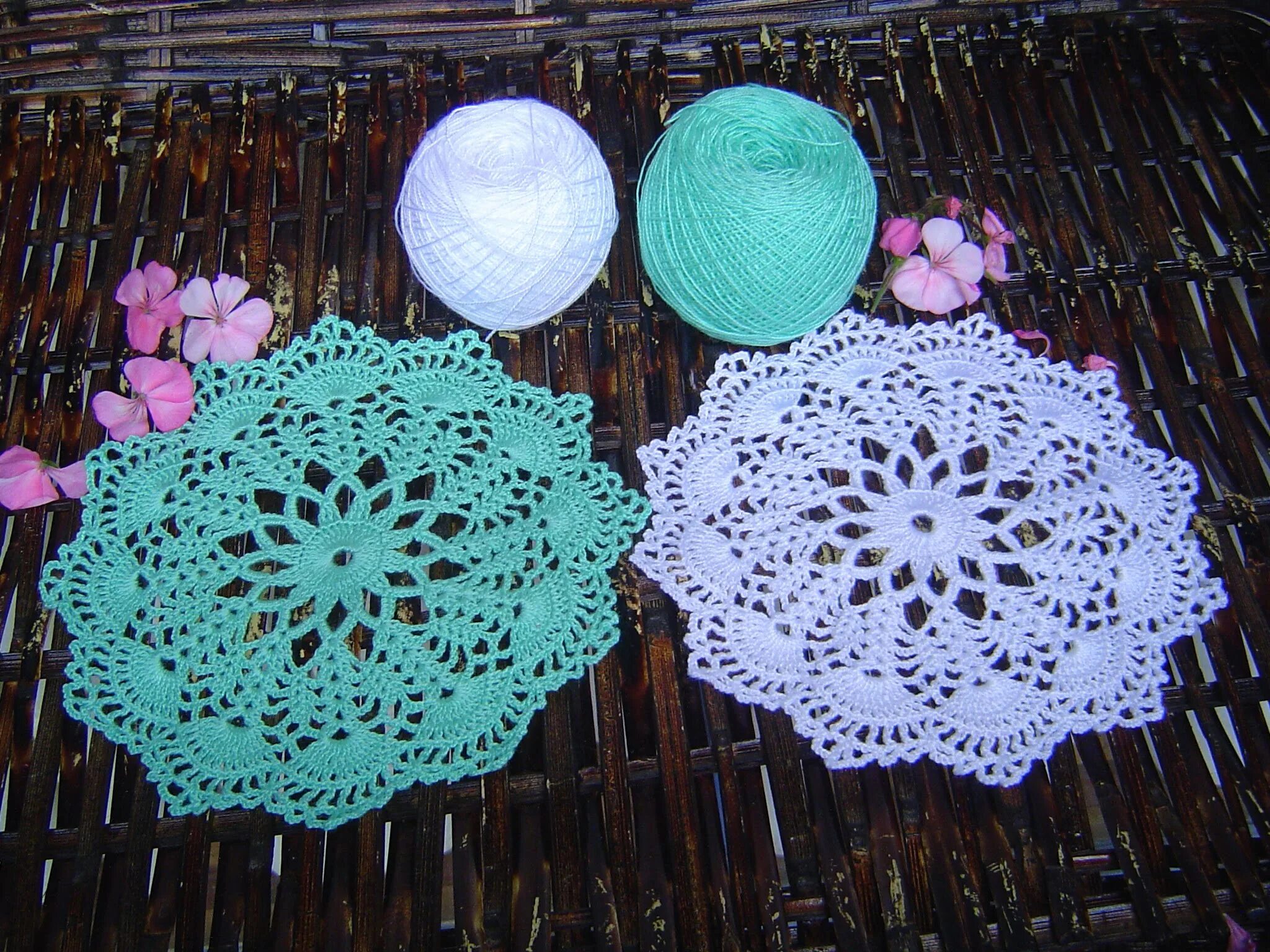 объемный коврик крючком. коврик крючком на день рождения. творим с викторией александровой вязание крючком. творим с викторией александровой вязание крючком. чудо творим вязание крючком коврик.