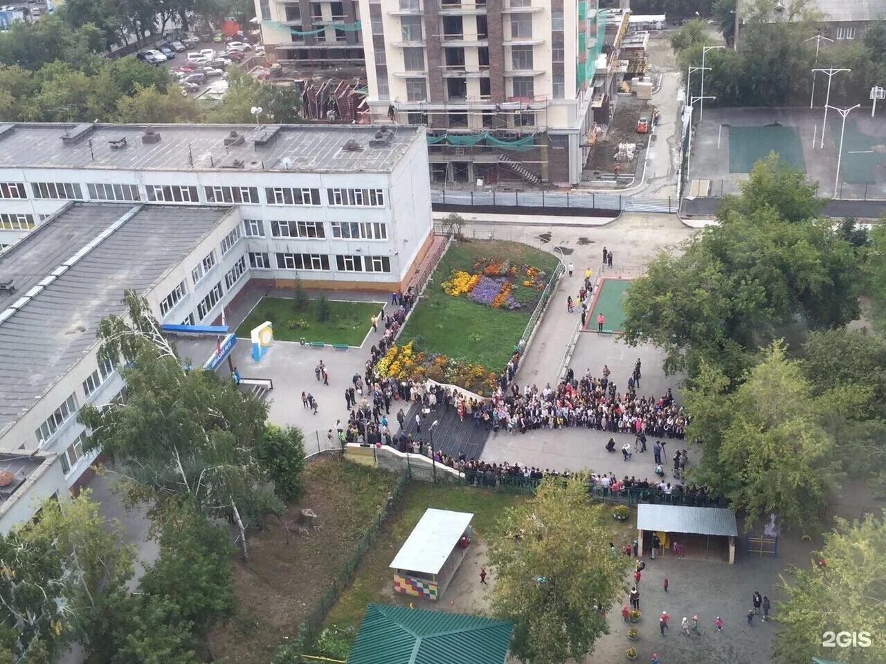 10 школа новосибирск. Десятая гимназия. Школа номер 10 гимназия новосибирск. Десятая гимназия. 10 гимназия волгоград кировский район.