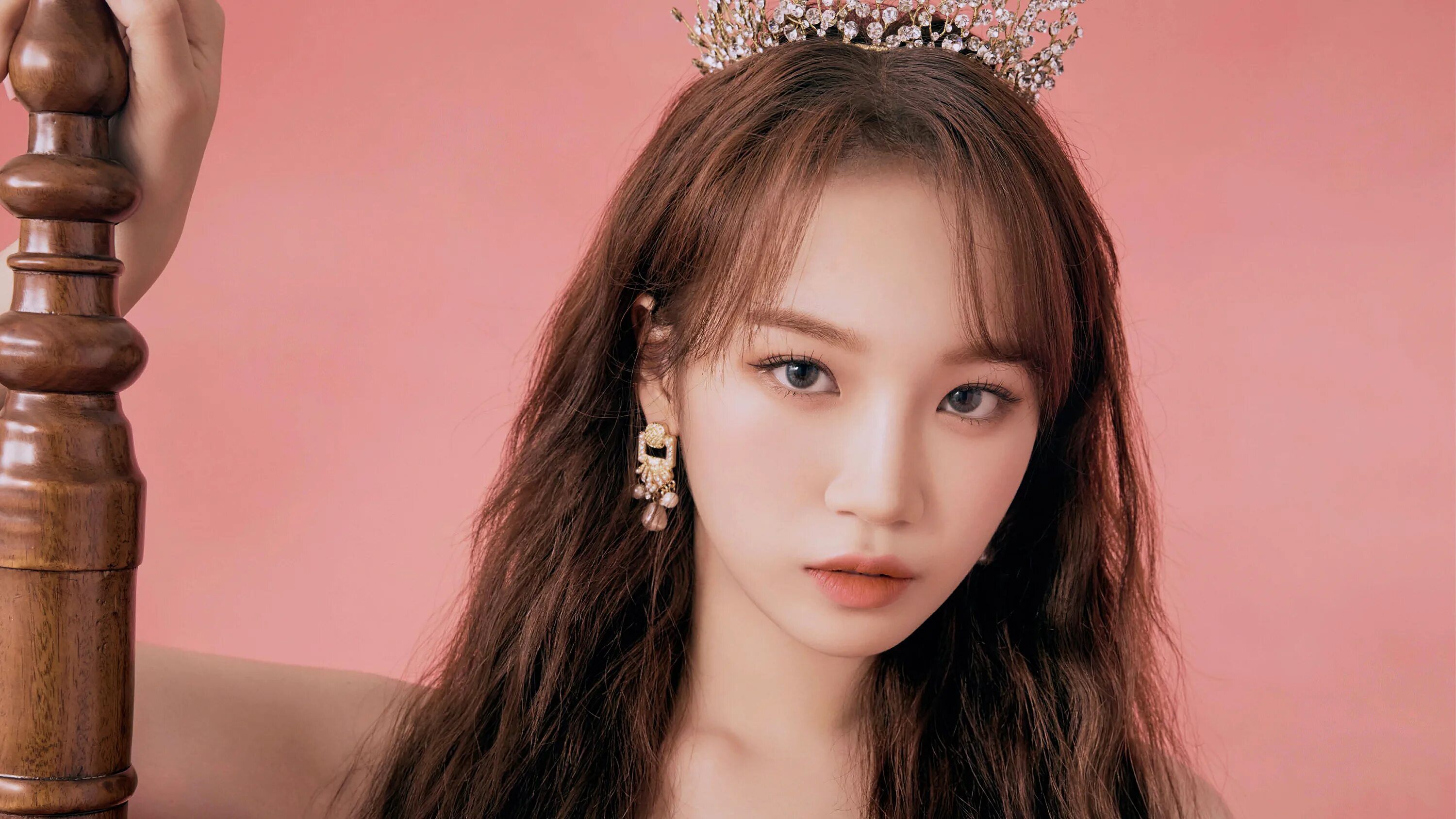 Izone Bloom iz. Chae won Izone. Ли 9 сайт